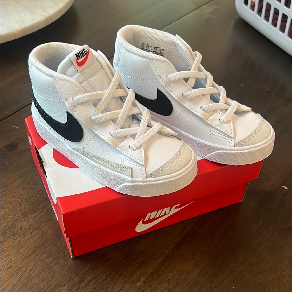 NWT Nike Blazer Mid toddler sneaker - size 9